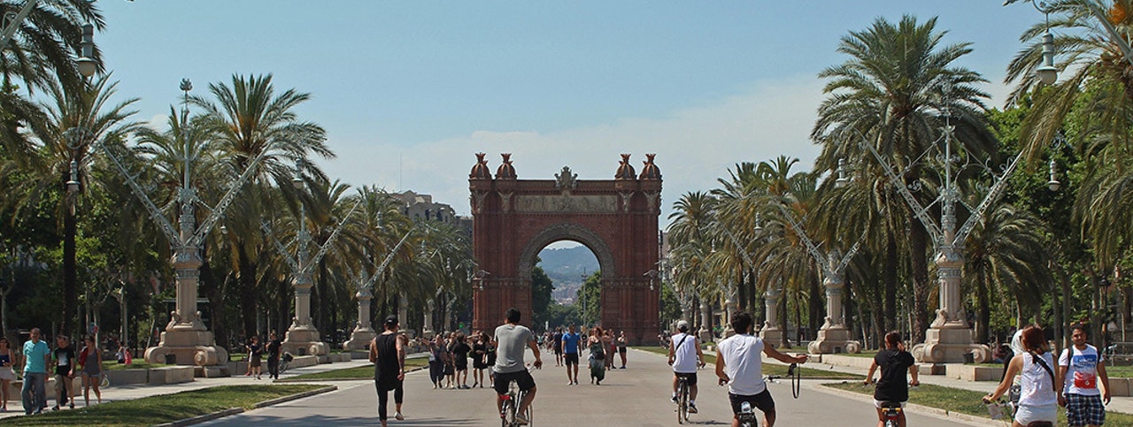 barcelona, amsterdam, biking, cycling, climate change, carbon emissions, clean mobility, green